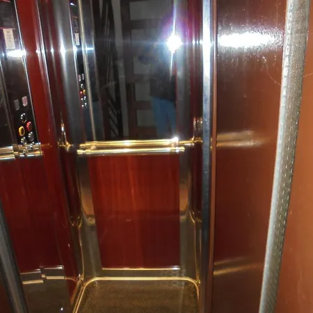 Konstantinos's Luxury Apartment *